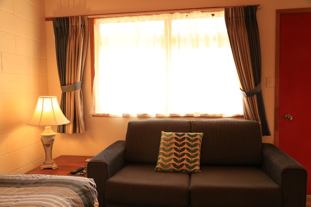 Papakura Motor Lodge & Motel Room photo