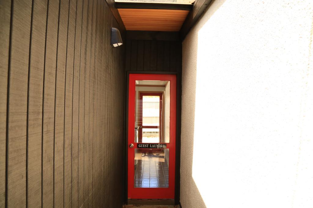 Papakura Motor Lodge & Motel Exterior photo