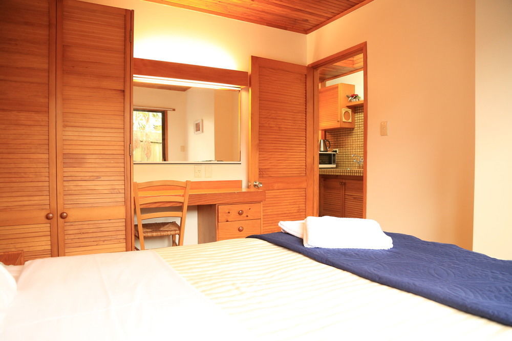 Papakura Motor Lodge & Motel Exterior photo